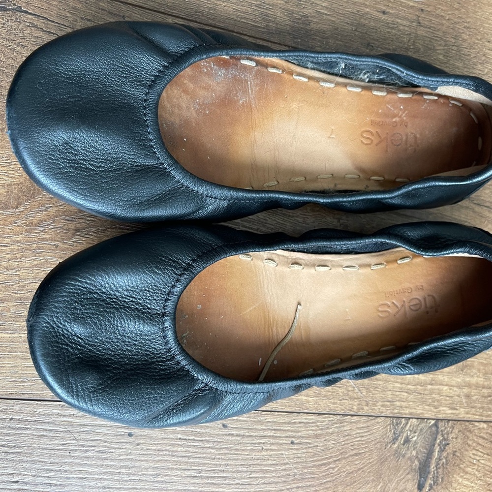 Black Tieks Ballet Flats Size 7